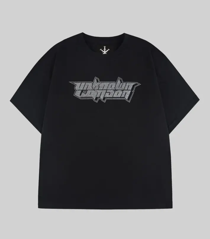 RETRO LOGO RHINESTONE TEE BLACK RETRO LOGO RHINESTONE TEE BLACK
